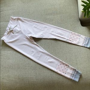 White Fox & Sarah’s Day Active Leggings